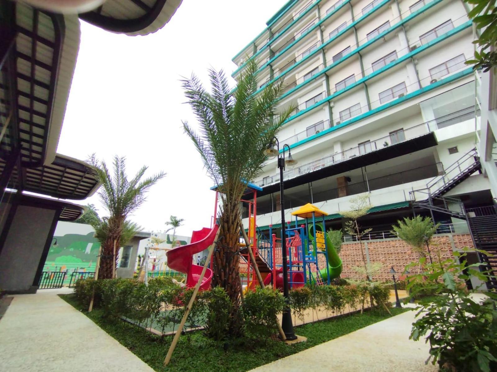Hotel Gren Alia Jakarta Exterior foto